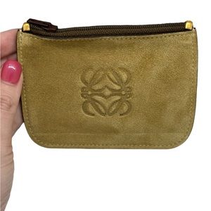 LOEWE LIKE NEW DEADSTOCK SUEDE & LEATHER CARD/COIN POUCH W/ ORIGINAL COA CARD